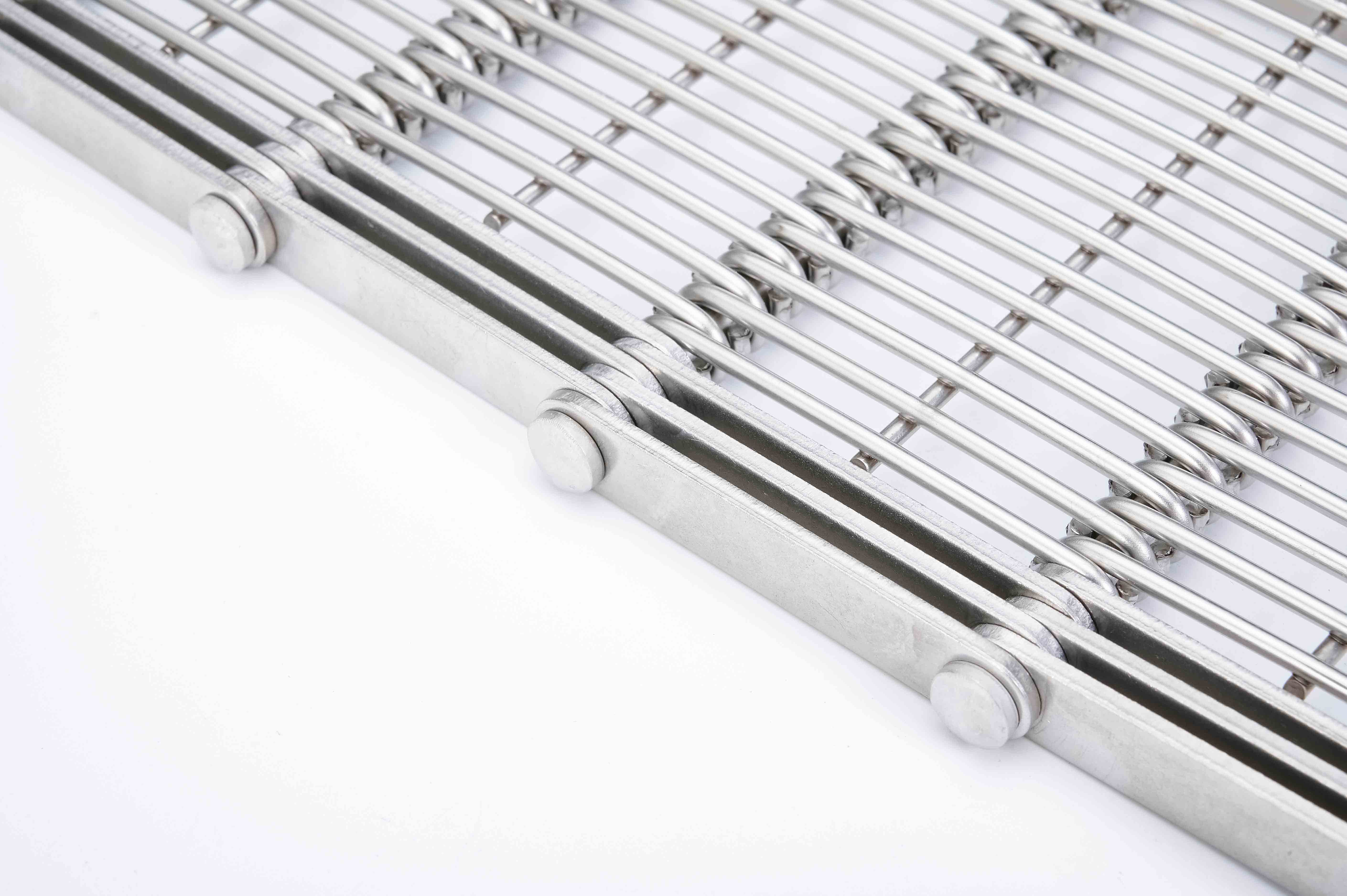 食品廠，對于食品級預(yù)制菜輸送網(wǎng)帶的把控的重要性有哪些？