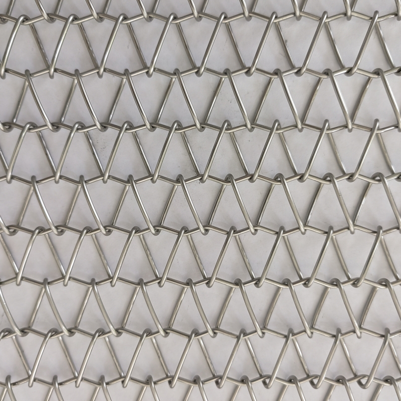 回流焊設(shè)備網(wǎng)帶在SMT生產(chǎn)過程中，網(wǎng)帶輸送不順暢、網(wǎng)帶跑偏、網(wǎng)帶斷裂和網(wǎng)帶打滑這四個(gè)常見問題的詳細(xì)說