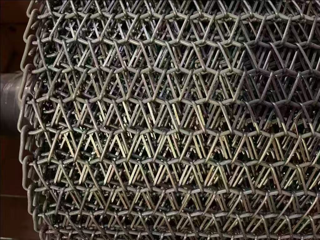 高溫?zé)Y(jié)爐網(wǎng)帶拉伸變形的核心原因解析